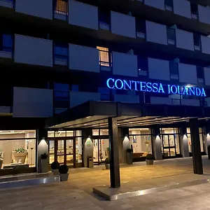 & Contessa Jolanda Apartmanhotel